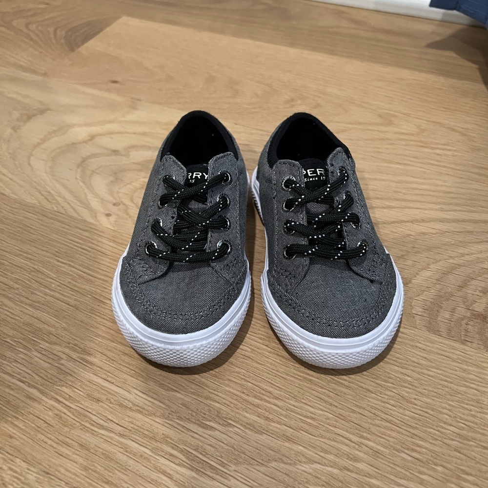 Sperry toddler shoes worn only a few times